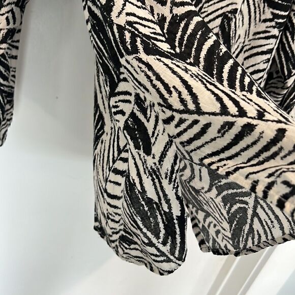 Cynthia Rowley 100% Linen Black & white Zebra animal print tunic blouse women 3X - Picture 8 of 15